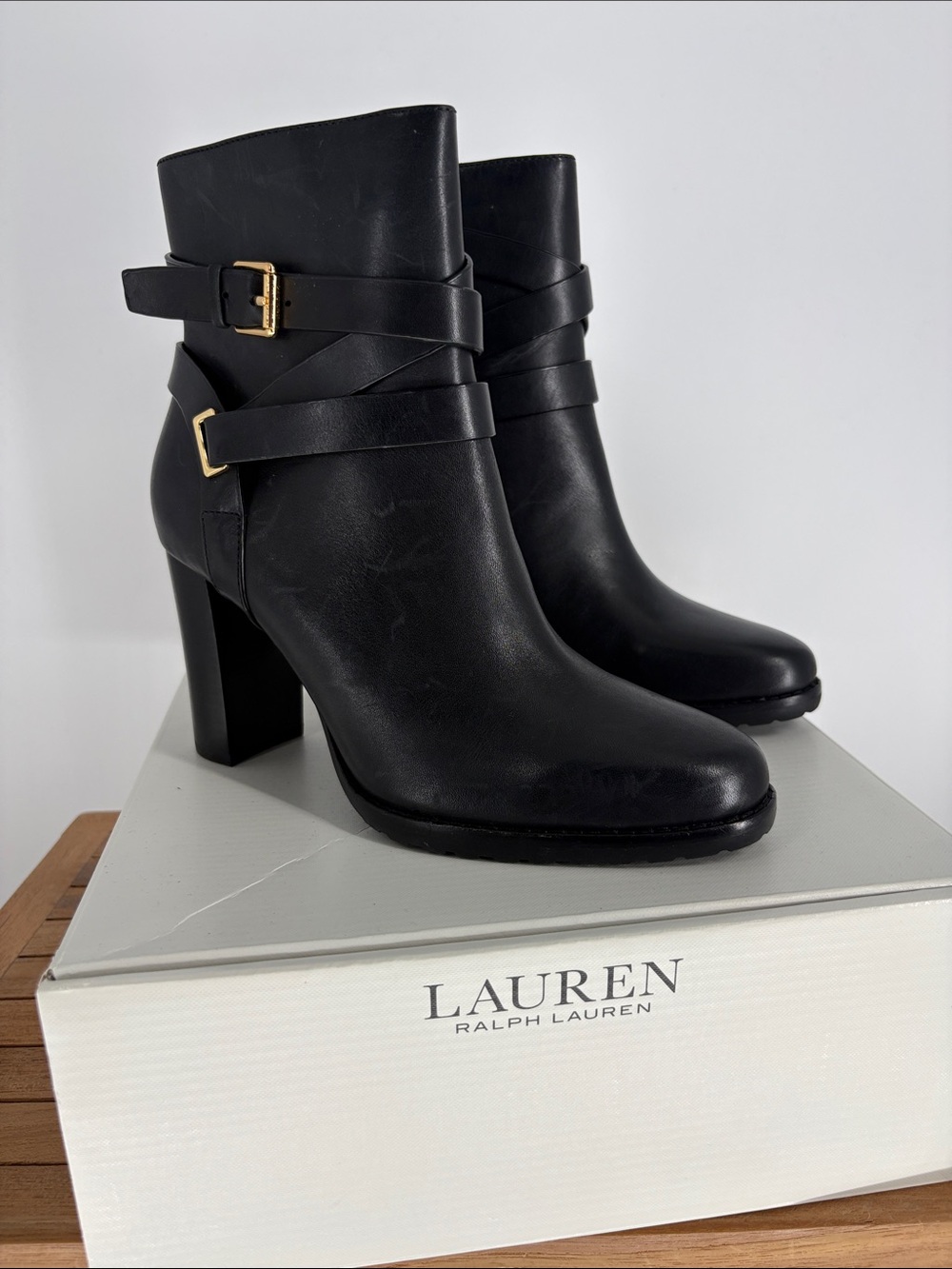 New Lauren Ralph Lauren Black Leather Heeled Ankle Boots size 7